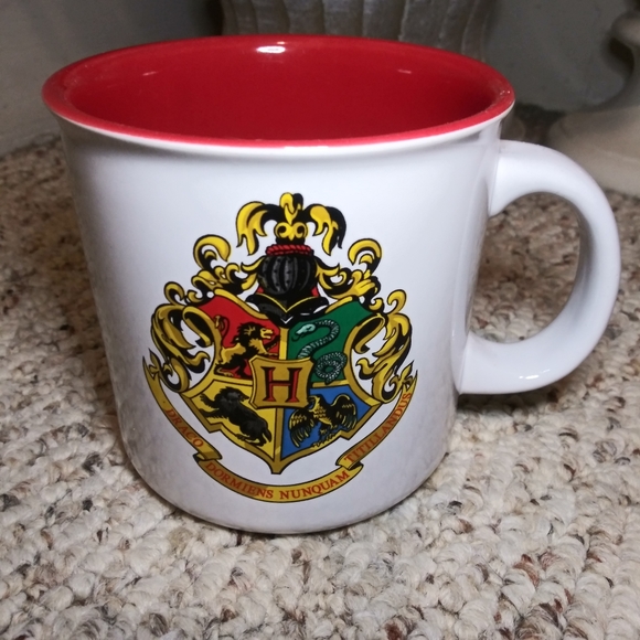 3/$18 Harry Potter Hogwarts Crest & "Never Tickle A Sleeping Dragon" Coffee Mug - Picture 4 of 8